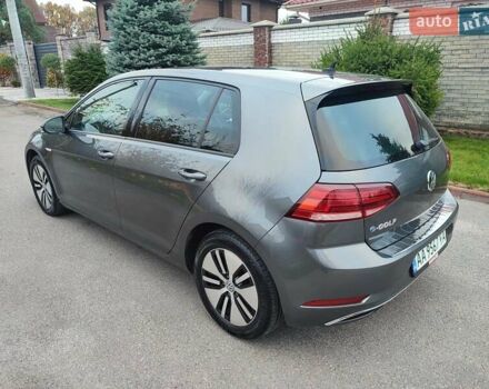 Сірий Фольксваген e-Golf, об'ємом двигуна 0 л та пробігом 126 тис. км за 12700 $, фото 6 на Automoto.ua