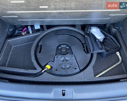 Серый Фольксваген e-Golf, объемом двигателя 0 л и пробегом 130 тыс. км за 13800 $, фото 73 на Automoto.ua