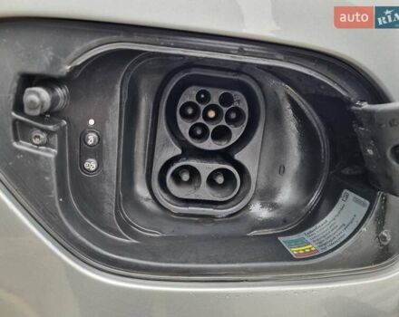 Серый Фольксваген e-Golf, объемом двигателя 0 л и пробегом 95 тыс. км за 12450 $, фото 52 на Automoto.ua