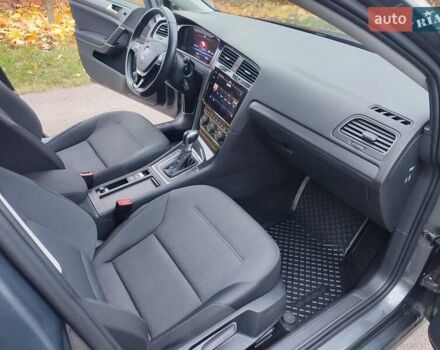 Сірий Фольксваген e-Golf, об'ємом двигуна 0 л та пробігом 126 тис. км за 12700 $, фото 25 на Automoto.ua