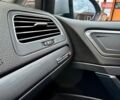 Серый Фольксваген e-Golf, объемом двигателя 0 л и пробегом 69 тыс. км за 13632 $, фото 94 на Automoto.ua