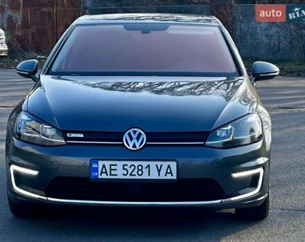 Серый Фольксваген e-Golf, объемом двигателя 0 л и пробегом 158 тыс. км за 13400 $, фото 1 на Automoto.ua