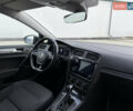 Серый Фольксваген e-Golf, объемом двигателя 0 л и пробегом 121 тыс. км за 12500 $, фото 12 на Automoto.ua