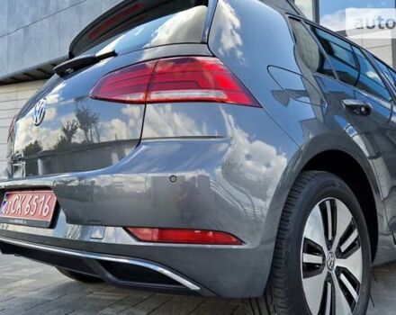 Серый Фольксваген e-Golf, объемом двигателя 0 л и пробегом 53 тыс. км за 15500 $, фото 4 на Automoto.ua