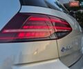 Серый Фольксваген e-Golf, объемом двигателя 0 л и пробегом 80 тыс. км за 13200 $, фото 5 на Automoto.ua