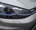 Серый Фольксваген e-Golf, объемом двигателя 0 л и пробегом 40 тыс. км за 14300 $, фото 4 на Automoto.ua