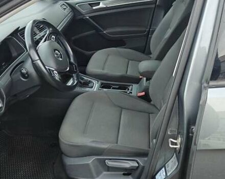 Серый Фольксваген e-Golf, объемом двигателя 0 л и пробегом 262 тыс. км за 13500 $, фото 11 на Automoto.ua