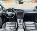 Серый Фольксваген e-Golf, объемом двигателя 0 л и пробегом 148 тыс. км за 13900 $, фото 23 на Automoto.ua