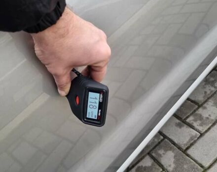 Серый Фольксваген e-Golf, объемом двигателя 0 л и пробегом 95 тыс. км за 12450 $, фото 103 на Automoto.ua