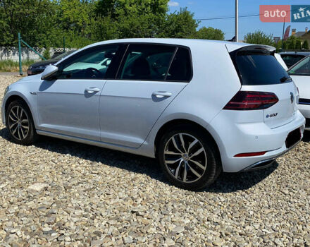 Серый Фольксваген e-Golf, объемом двигателя 0 л и пробегом 130 тыс. км за 13800 $, фото 89 на Automoto.ua