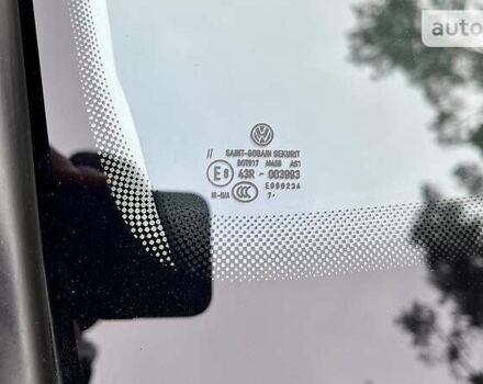 Серый Фольксваген e-Golf, объемом двигателя 0 л и пробегом 70 тыс. км за 23900 $, фото 44 на Automoto.ua