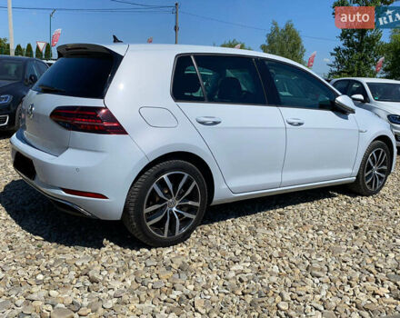 Серый Фольксваген e-Golf, объемом двигателя 0 л и пробегом 130 тыс. км за 13800 $, фото 92 на Automoto.ua