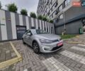 Серый Фольксваген e-Golf, объемом двигателя 0 л и пробегом 95 тыс. км за 12450 $, фото 23 на Automoto.ua