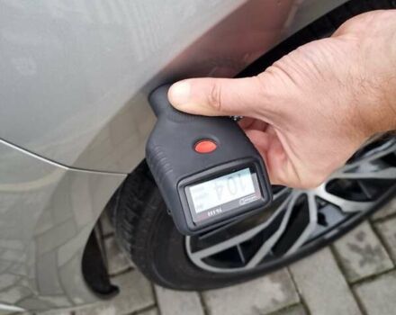 Серый Фольксваген e-Golf, объемом двигателя 0 л и пробегом 95 тыс. км за 12450 $, фото 94 на Automoto.ua