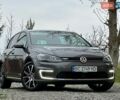 Серый Фольксваген e-Golf, объемом двигателя 0 л и пробегом 123 тыс. км за 12950 $, фото 1 на Automoto.ua