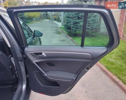 Сірий Фольксваген e-Golf, об'ємом двигуна 0 л та пробігом 126 тис. км за 12700 $, фото 29 на Automoto.ua