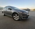 Серый Фольксваген e-Golf, объемом двигателя 0 л и пробегом 128 тыс. км за 14500 $, фото 24 на Automoto.ua