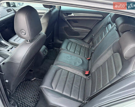 Серый Фольксваген e-Golf, объемом двигателя 0 л и пробегом 129 тыс. км за 12300 $, фото 48 на Automoto.ua