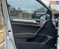 Серый Фольксваген e-Golf, объемом двигателя 0 л и пробегом 69 тыс. км за 13995 $, фото 36 на Automoto.ua