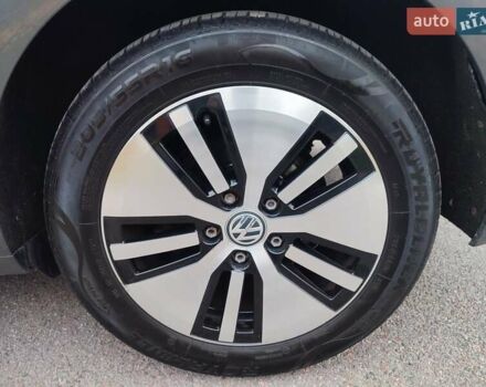 Сірий Фольксваген e-Golf, об'ємом двигуна 0 л та пробігом 126 тис. км за 12700 $, фото 11 на Automoto.ua