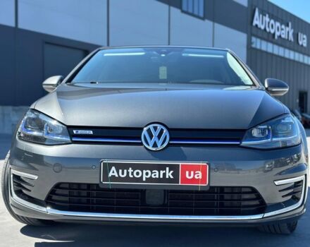Серый Фольксваген e-Golf, объемом двигателя 0 л и пробегом 89 тыс. км за 13990 $, фото 1 на Automoto.ua