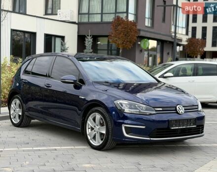Серый Фольксваген e-Golf, объемом двигателя 0 л и пробегом 176 тыс. км за 13200 $, фото 2 на Automoto.ua