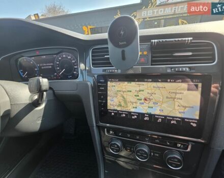 Сірий Фольксваген e-Golf, об'ємом двигуна 0 л та пробігом 98 тис. км за 19600 $, фото 17 на Automoto.ua
