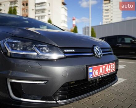 Серый Фольксваген e-Golf, объемом двигателя 0 л и пробегом 135 тыс. км за 13200 $, фото 10 на Automoto.ua