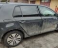 Серый Фольксваген e-Golf, объемом двигателя 0 л и пробегом 60 тыс. км за 7000 $, фото 2 на Automoto.ua