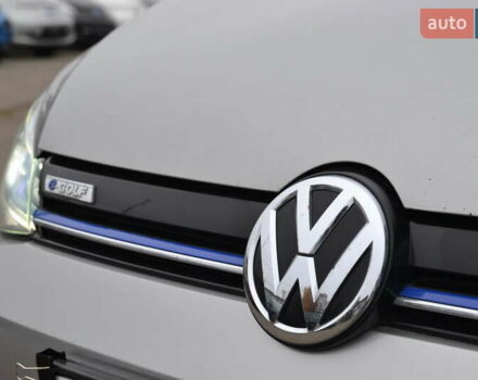 Серый Фольксваген e-Golf, объемом двигателя 0 л и пробегом 92 тыс. км за 13300 $, фото 44 на Automoto.ua