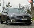 Серый Фольксваген e-Golf, объемом двигателя 0 л и пробегом 123 тыс. км за 12950 $, фото 5 на Automoto.ua