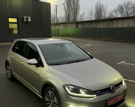 Серый Фольксваген e-Golf, объемом двигателя 0 л и пробегом 94 тыс. км за 12200 $, фото 22 на Automoto.ua