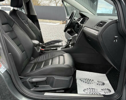 Серый Фольксваген e-Golf, объемом двигателя 0 л и пробегом 100 тыс. км за 13900 $, фото 25 на Automoto.ua