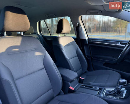 Сірий Фольксваген e-Golf, об'ємом двигуна 0 л та пробігом 112 тис. км за 15900 $, фото 32 на Automoto.ua