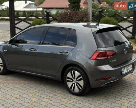 Серый Фольксваген e-Golf, объемом двигателя 0 л и пробегом 75 тыс. км за 12650 $, фото 4 на Automoto.ua