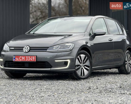 Серый Фольксваген e-Golf, объемом двигателя 0 л и пробегом 100 тыс. км за 13900 $, фото 1 на Automoto.ua
