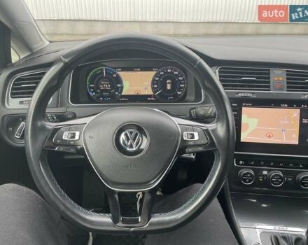 Серый Фольксваген e-Golf, объемом двигателя 0 л и пробегом 84 тыс. км за 15600 $, фото 35 на Automoto.ua