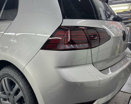 Серый Фольксваген e-Golf, объемом двигателя 0 л и пробегом 87 тыс. км за 14999 $, фото 9 на Automoto.ua