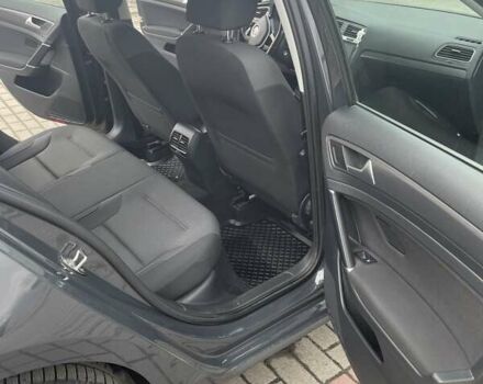Серый Фольксваген e-Golf, объемом двигателя 0 л и пробегом 84 тыс. км за 15600 $, фото 17 на Automoto.ua