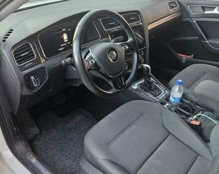 Сірий Фольксваген e-Golf, об'ємом двигуна 0 л та пробігом 97 тис. км за 15200 $, фото 14 на Automoto.ua
