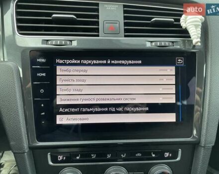 Серый Фольксваген e-Golf, объемом двигателя 0 л и пробегом 84 тыс. км за 15600 $, фото 57 на Automoto.ua