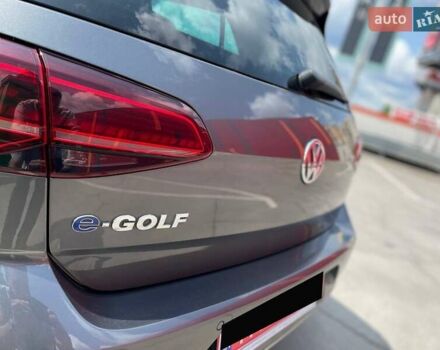 Серый Фольксваген e-Golf, объемом двигателя 0 л и пробегом 123 тыс. км за 12900 $, фото 12 на Automoto.ua