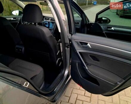 Сірий Фольксваген e-Golf, об'ємом двигуна 0 л та пробігом 97 тис. км за 12800 $, фото 13 на Automoto.ua