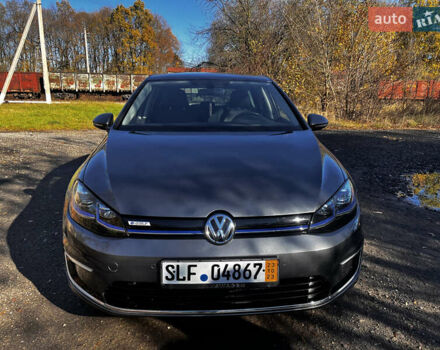 Серый Фольксваген e-Golf, объемом двигателя 0 л и пробегом 127 тыс. км за 11950 $, фото 6 на Automoto.ua
