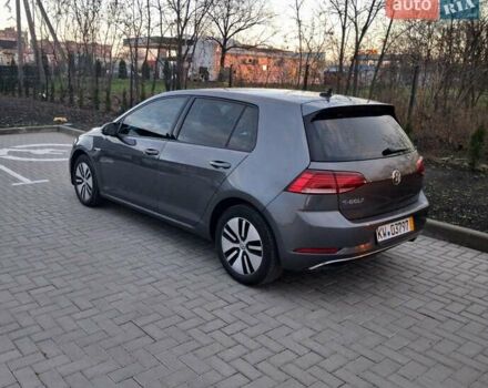 Серый Фольксваген e-Golf, объемом двигателя 0 л и пробегом 97 тыс. км за 11900 $, фото 7 на Automoto.ua