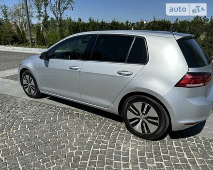 Серый Фольксваген e-Golf, объемом двигателя 0 л и пробегом 42 тыс. км за 21000 $, фото 32 на Automoto.ua