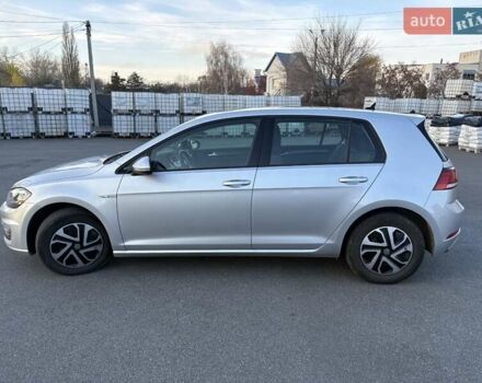 Серый Фольксваген e-Golf, объемом двигателя 0 л и пробегом 152 тыс. км за 12499 $, фото 3 на Automoto.ua