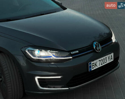 Сірий Фольксваген e-Golf, об'ємом двигуна 0 л та пробігом 202 тис. км за 13000 $, фото 6 на Automoto.ua