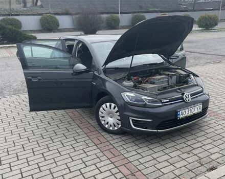 Серый Фольксваген e-Golf, объемом двигателя 0 л и пробегом 84 тыс. км за 15600 $, фото 7 на Automoto.ua