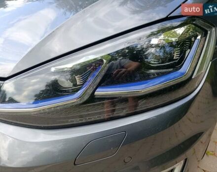 Серый Фольксваген e-Golf, объемом двигателя 0 л и пробегом 114 тыс. км за 15300 $, фото 12 на Automoto.ua